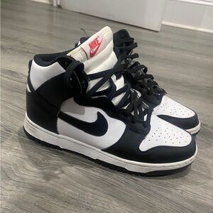 Panda dunks